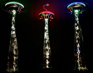 Illustration for article titled Bathe in the unearthly light of alien abductions, with UFO lamps